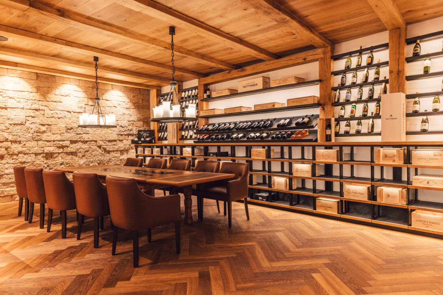 Weinkeller beim Posthotel Taube in Schruns